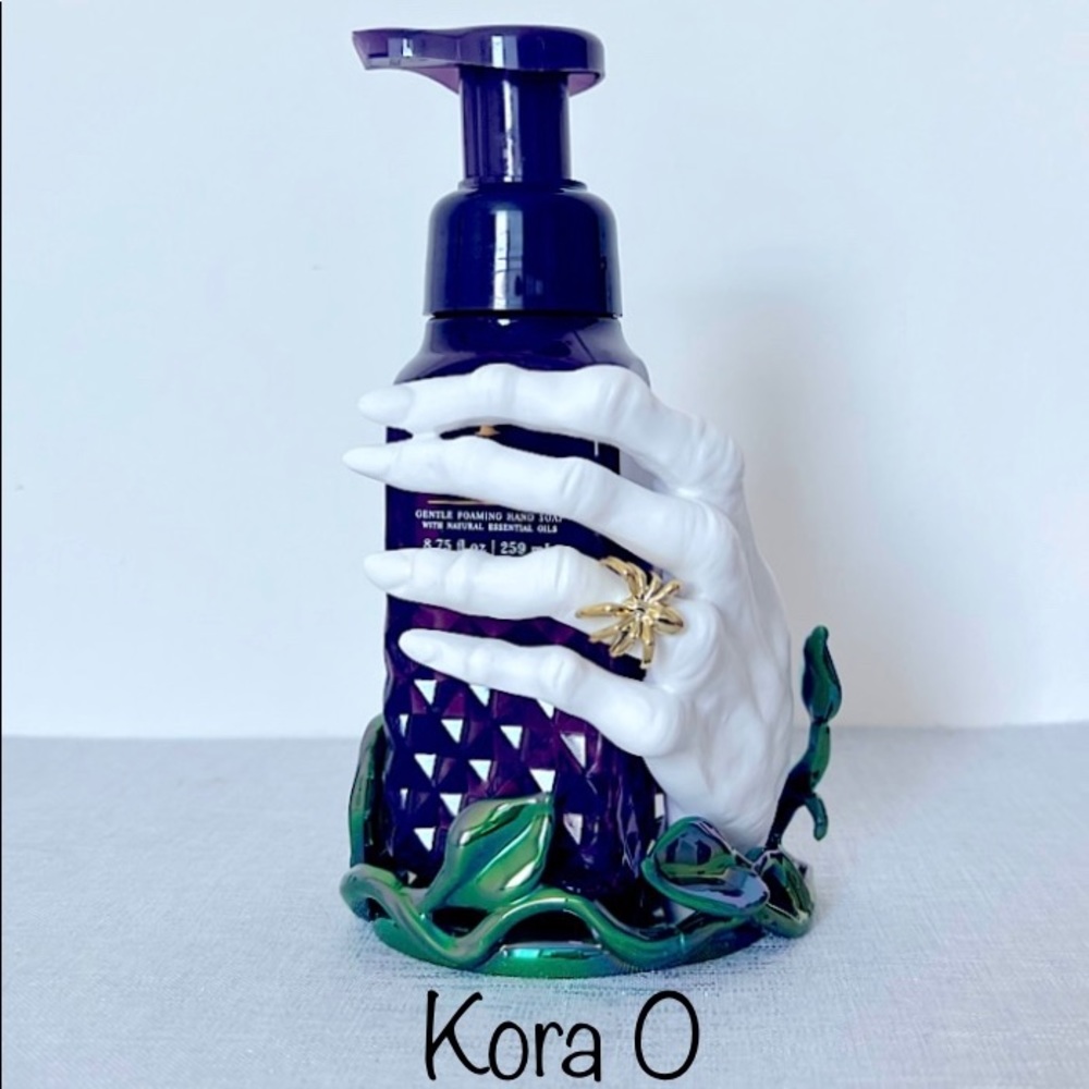 BBW Witch Hand Soap Holder NEW